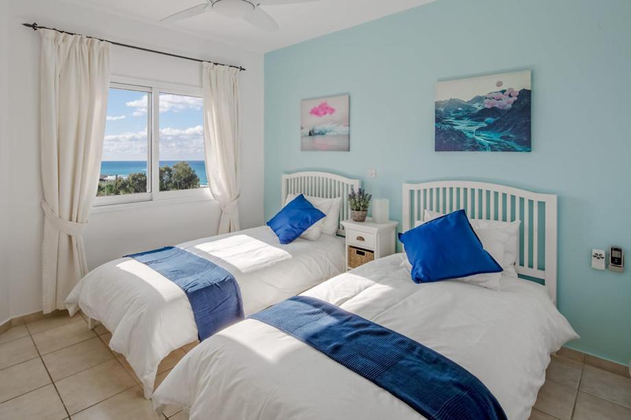 207 Kings Palace Seaview Paphos Eksteriør billede